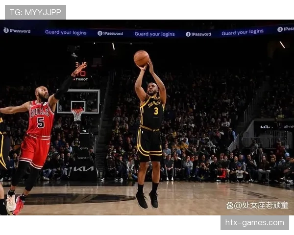 克里斯·保罗利用挡拆提升组织效率，助力球队关键回合得分爆发